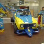 4L "Renault F1"  vue dans une concession Renault
